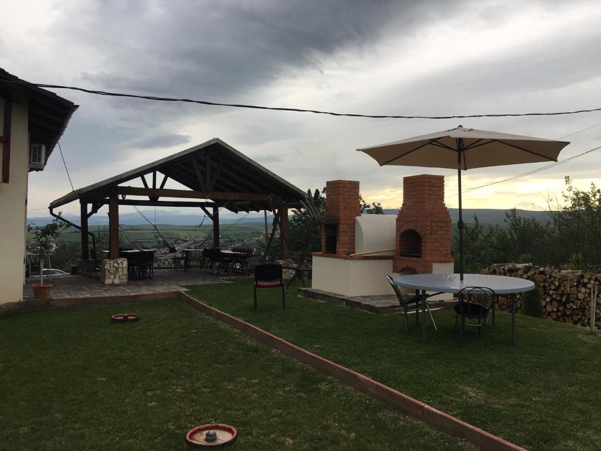 图尔达Wineyards Salin住宿加早餐旅馆 外观 照片